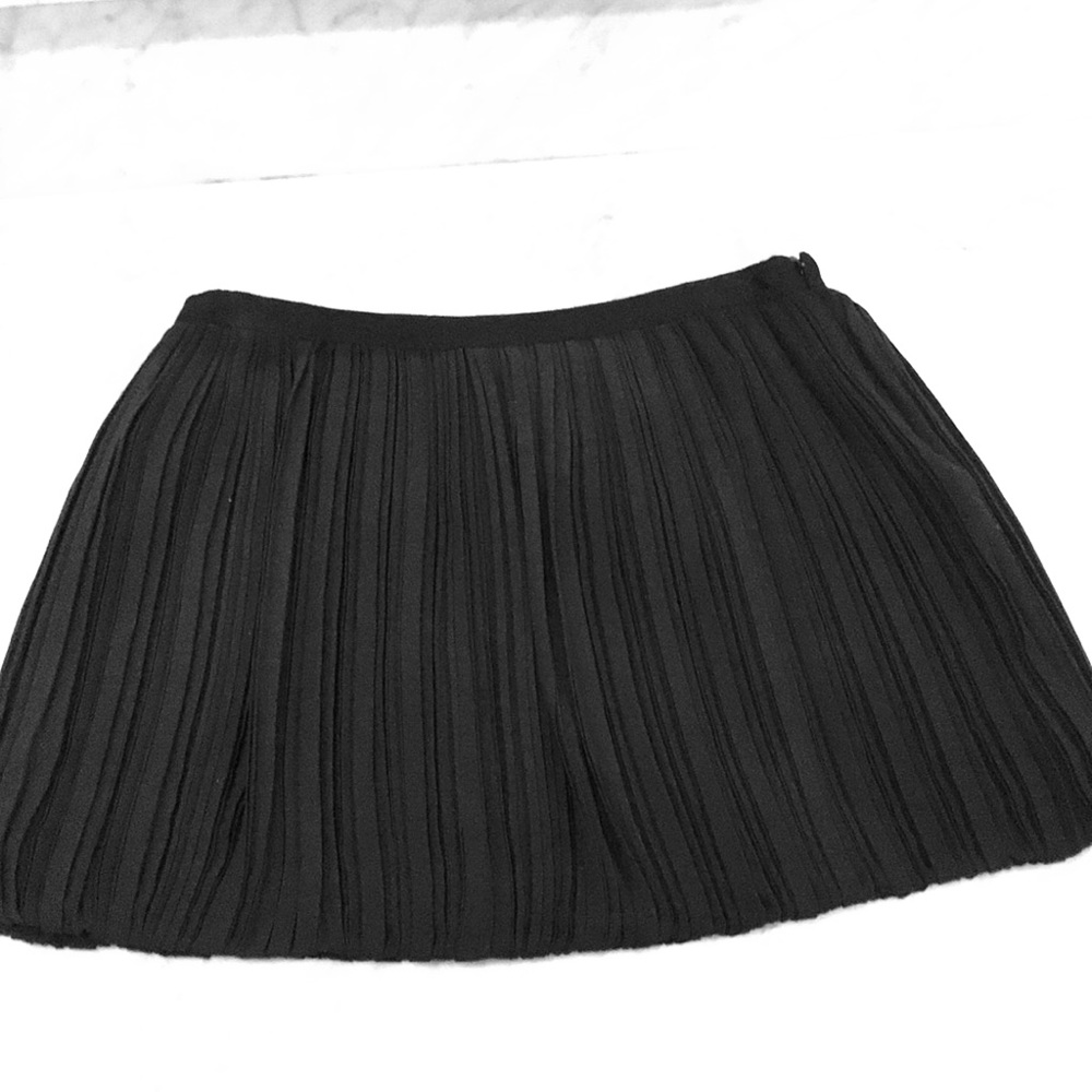 Theory Silk Black Bubble Mini Skirt size 2